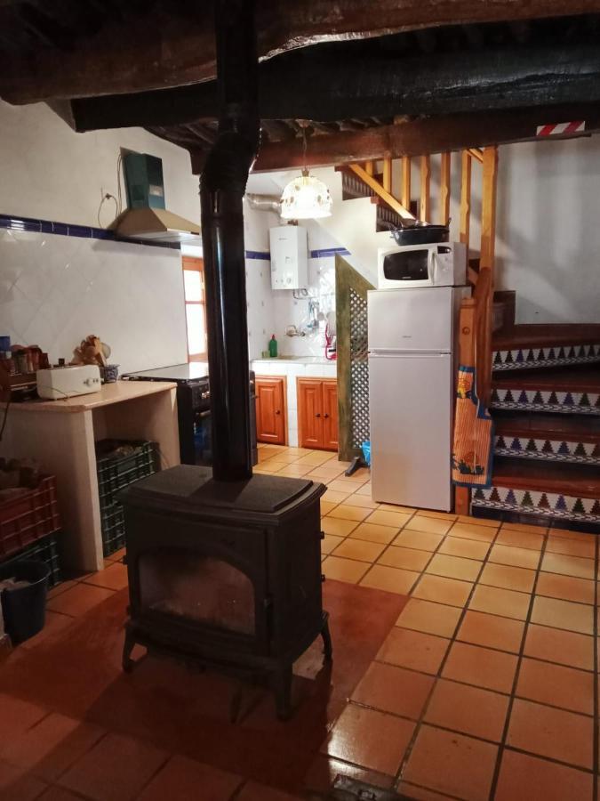 Villa Castano Real Atalbeitar Esterno foto