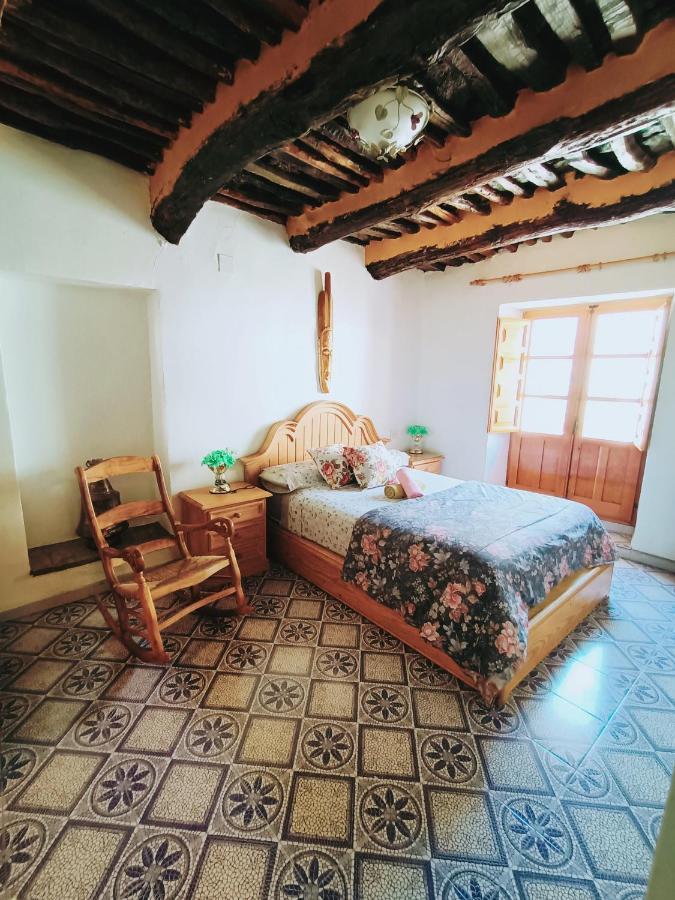 Villa Castano Real Atalbeitar Esterno foto