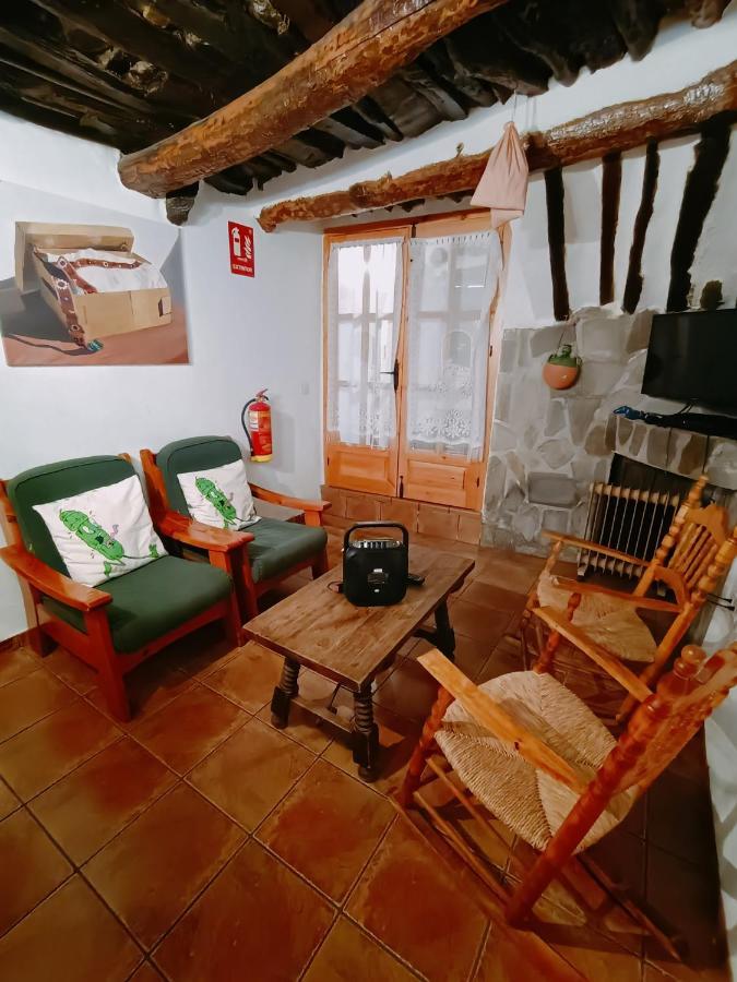 Villa Castano Real Atalbeitar Esterno foto