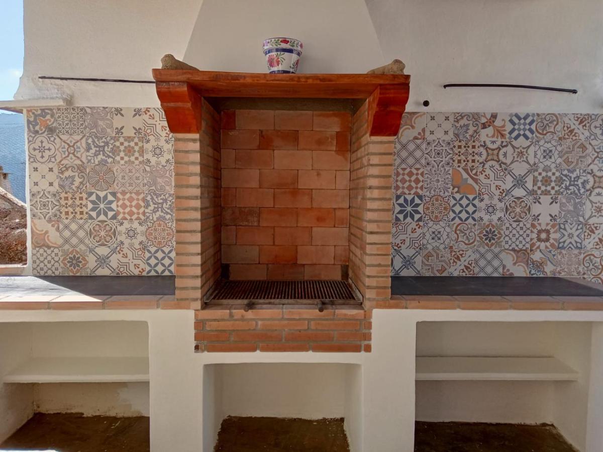 Villa Castano Real Atalbeitar Esterno foto