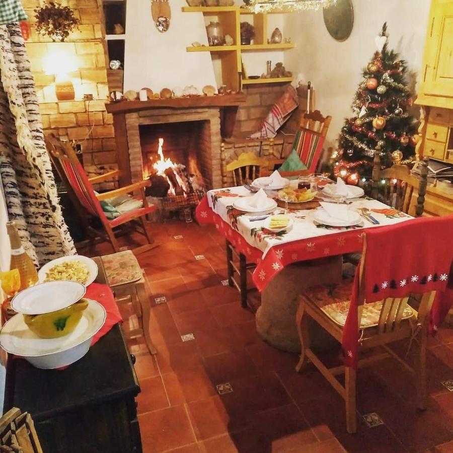 Villa Castano Real Atalbeitar Esterno foto